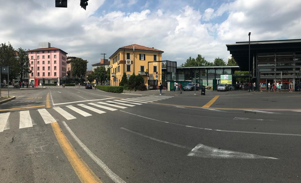 Hotel Airport Station Bergamo Esterno foto